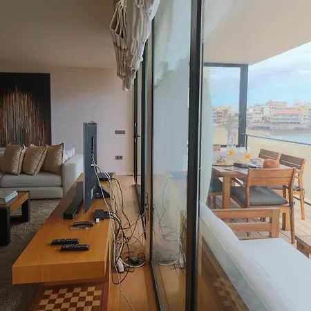Extra Luxurious On The Beachfront *
