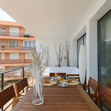 Extra Luxurious On The Beachfront Apartment *