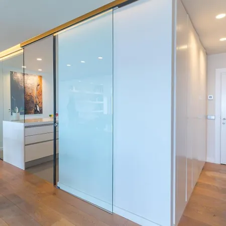 Extra Luxurious On The Beachfront. *