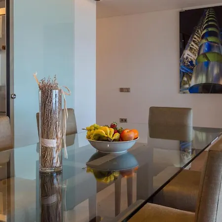 Extra Luxurious On The Beachfront. Apartman