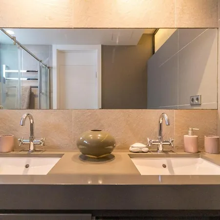 Extra Luxurious On The Beachfront. Salinetas