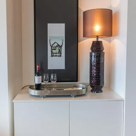 Extra Luxurious On The Beachfront. Apartament *