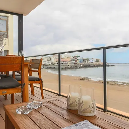 Extra Luxurious On The Beachfront. *