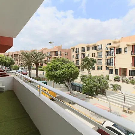 Extra Luxurious On The Beachfront. Apartament *