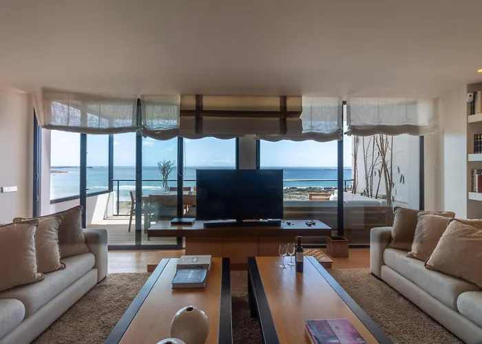 Extra Luxurious On The Beachfront.